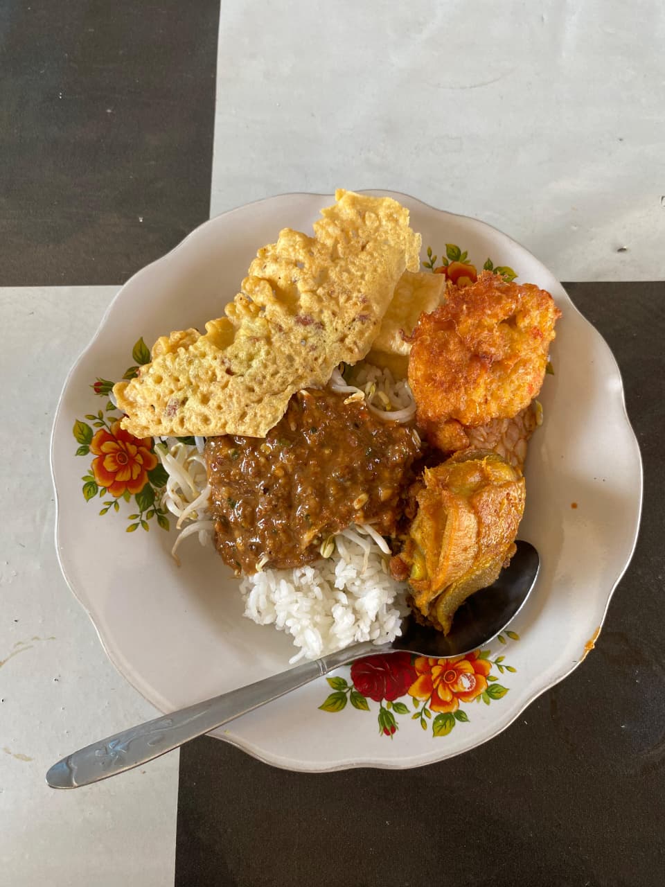 Warung Tugu